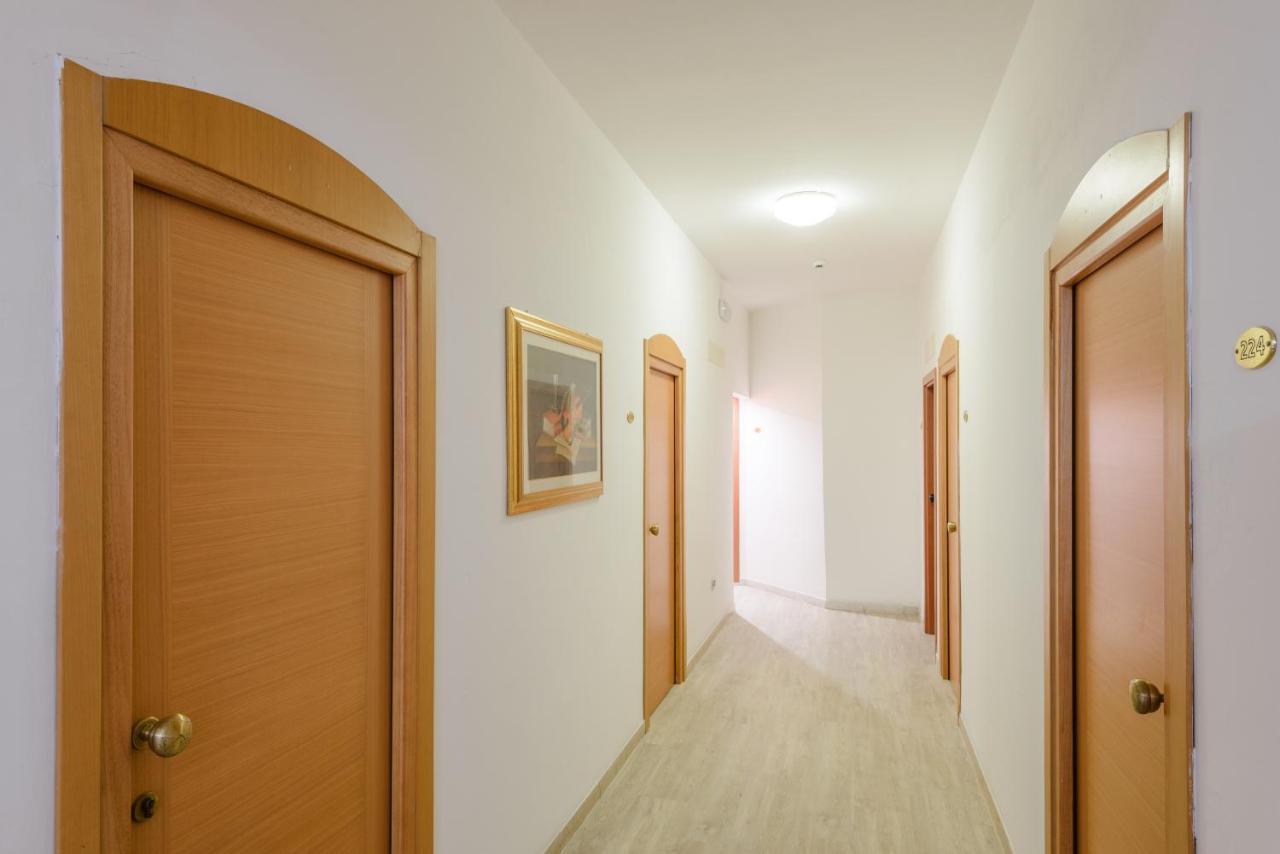 Hotel Clipper Cattolica Esterno foto